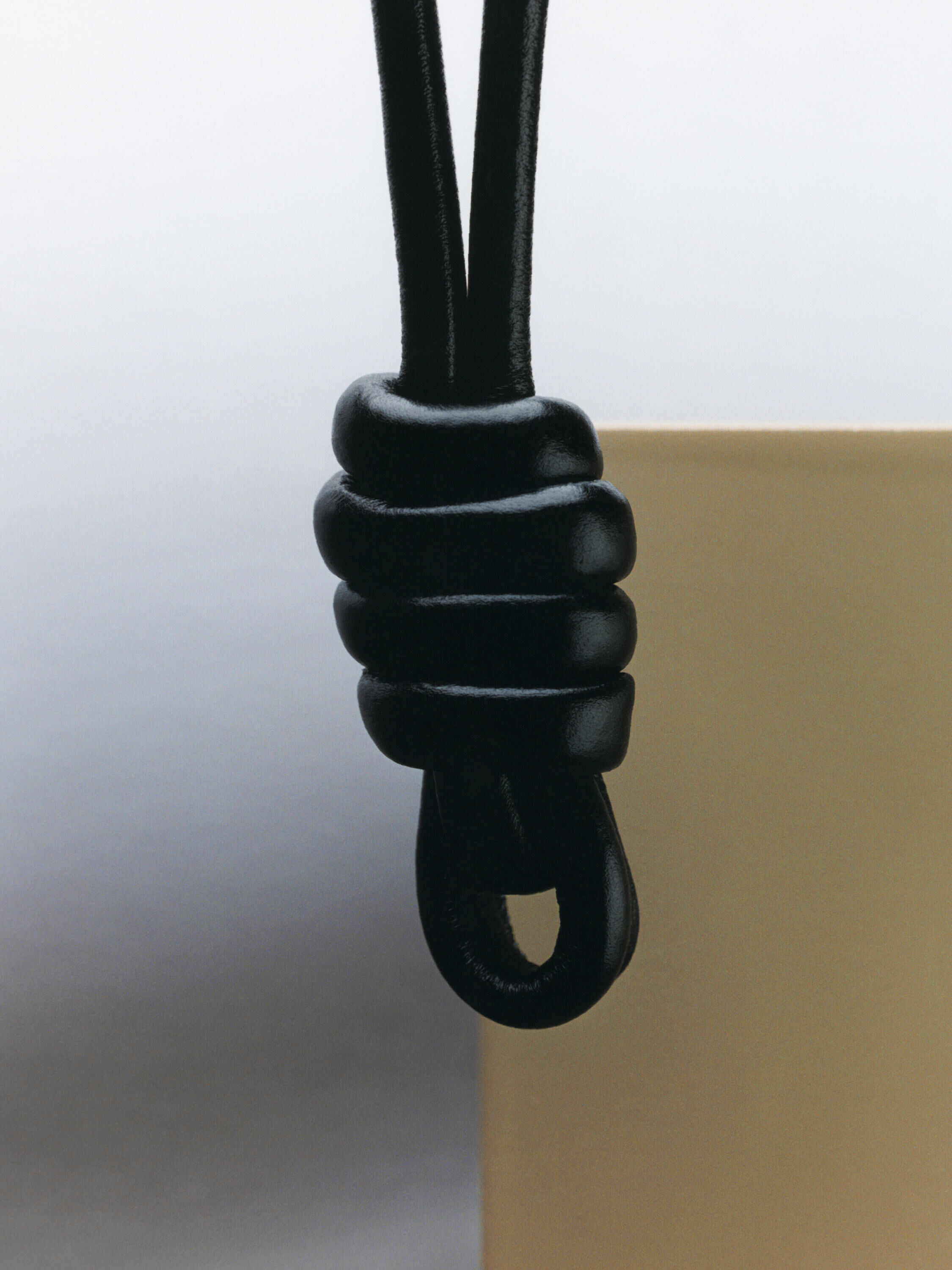 ロエベ公式オンラインストア｜LOEWE - LOEWE